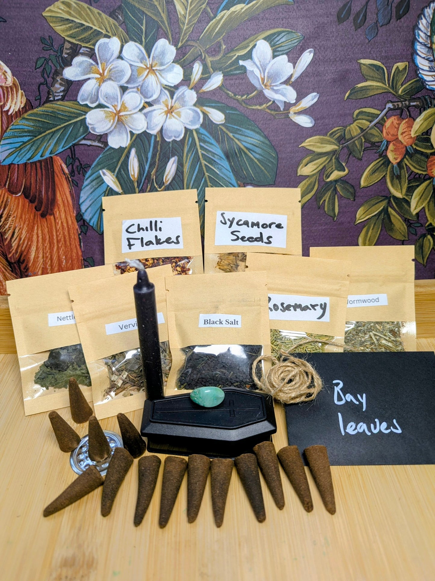 14 Night Habit-Breaking Ritual Kit Banish & Transformation Spell Set, New Moon to Full Moon with Wormwood, Rosemary, Vervain, Nettles, Chilli Flakes, Sycamore Seeds, Black Salt Bay Leaves Incense & Coffin-Shaped Box for Spiritual Growth,