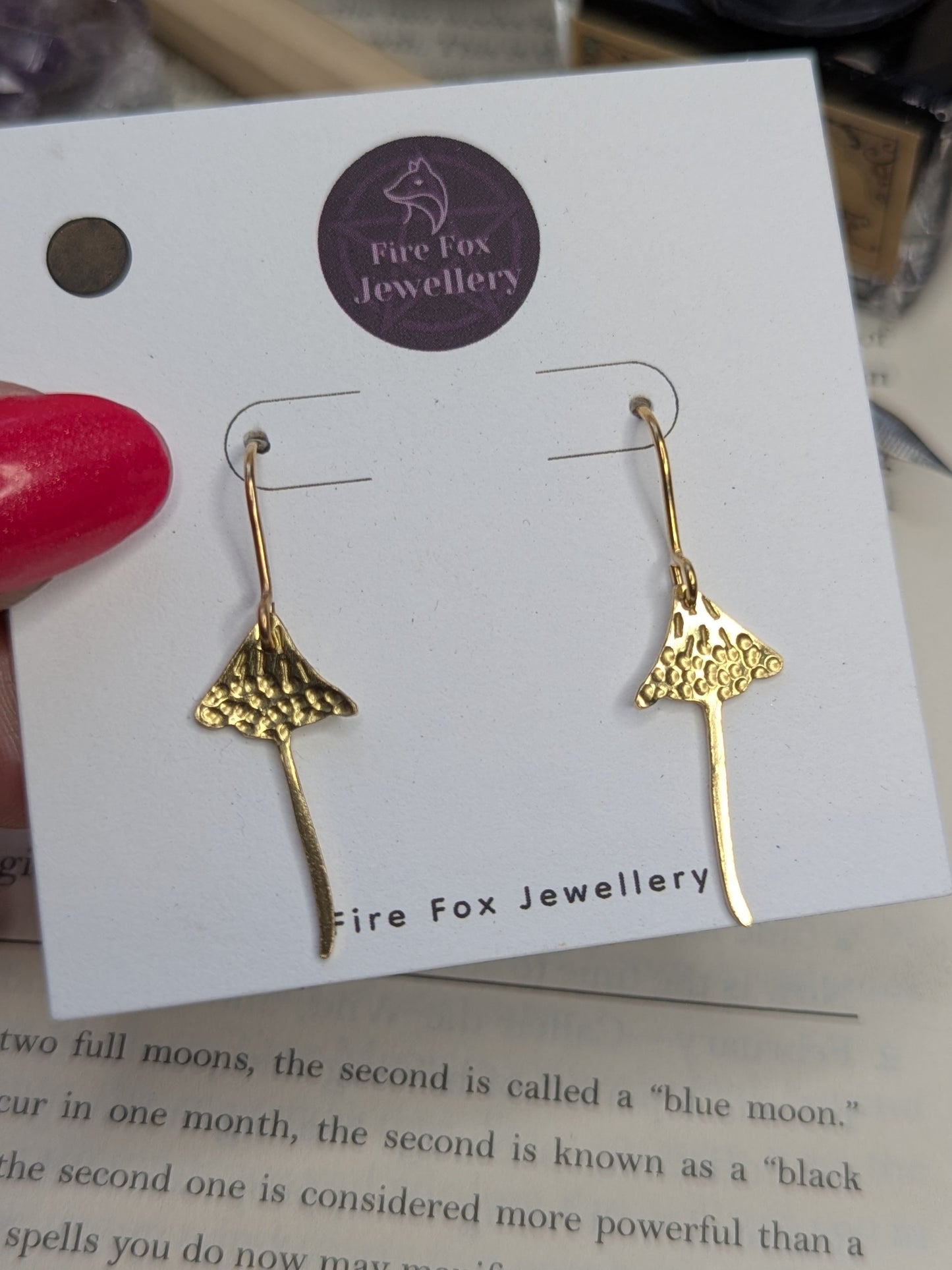 Gold Brass Mushroom Earrings: Hammered Parasol & Toadstool Design
