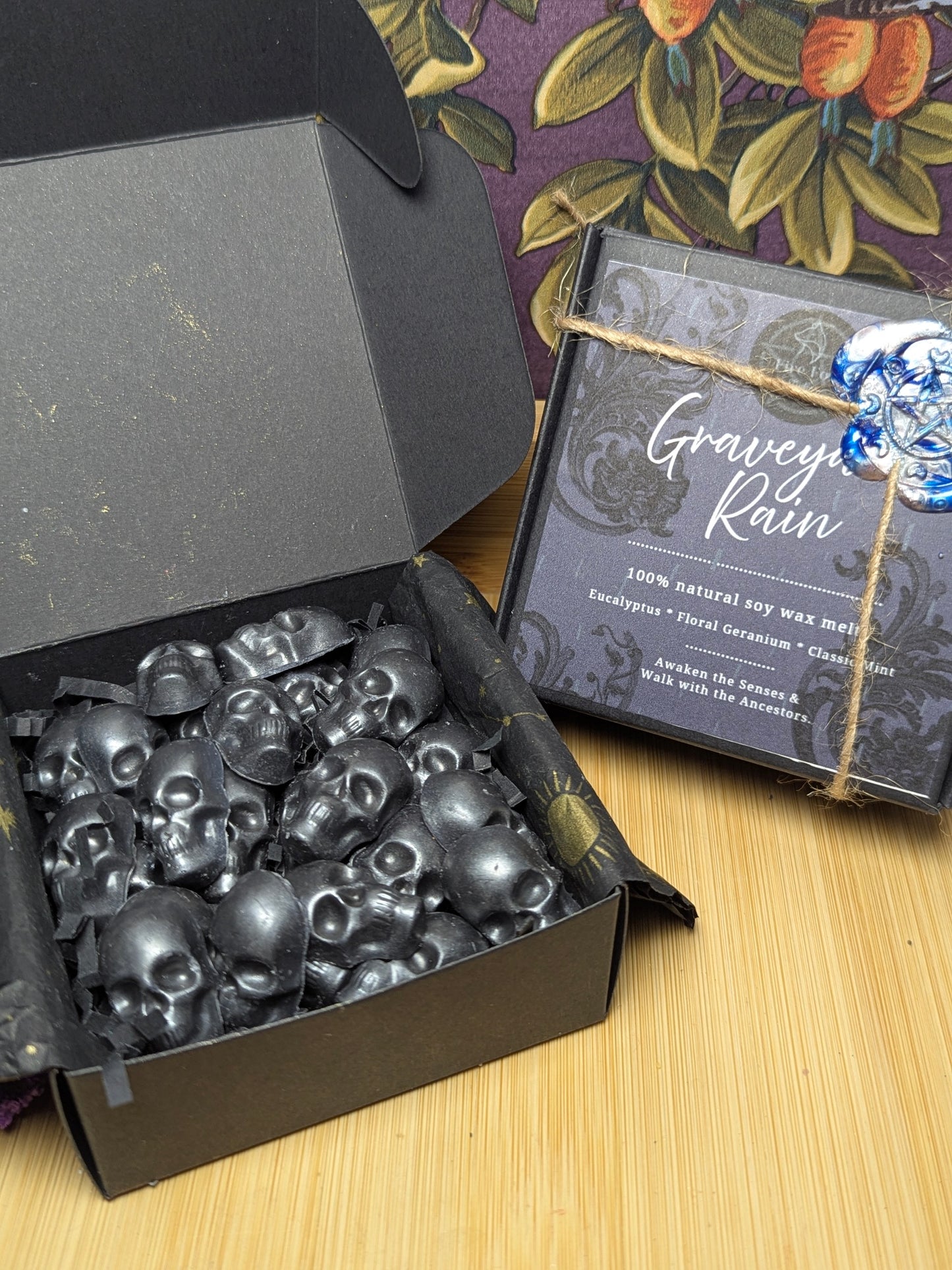 Graveyard Rain Skull Wax Melts – Fresh Eucalyptus, Mint & Geranium – 25 Pack
