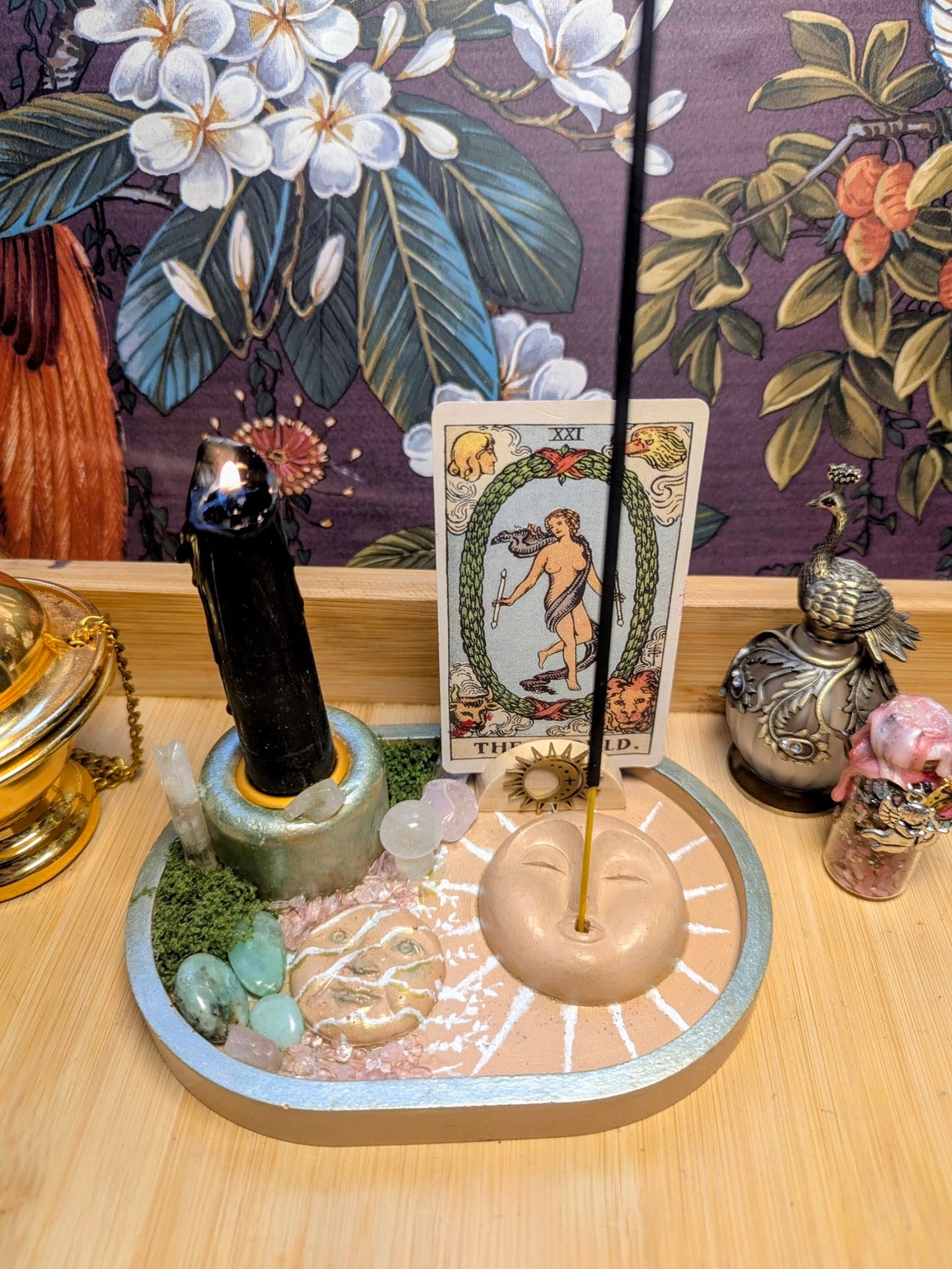 Mini Crystal Altar Tray Set – Incense Holder, Candle Holder, Tarot Stand & Crystals