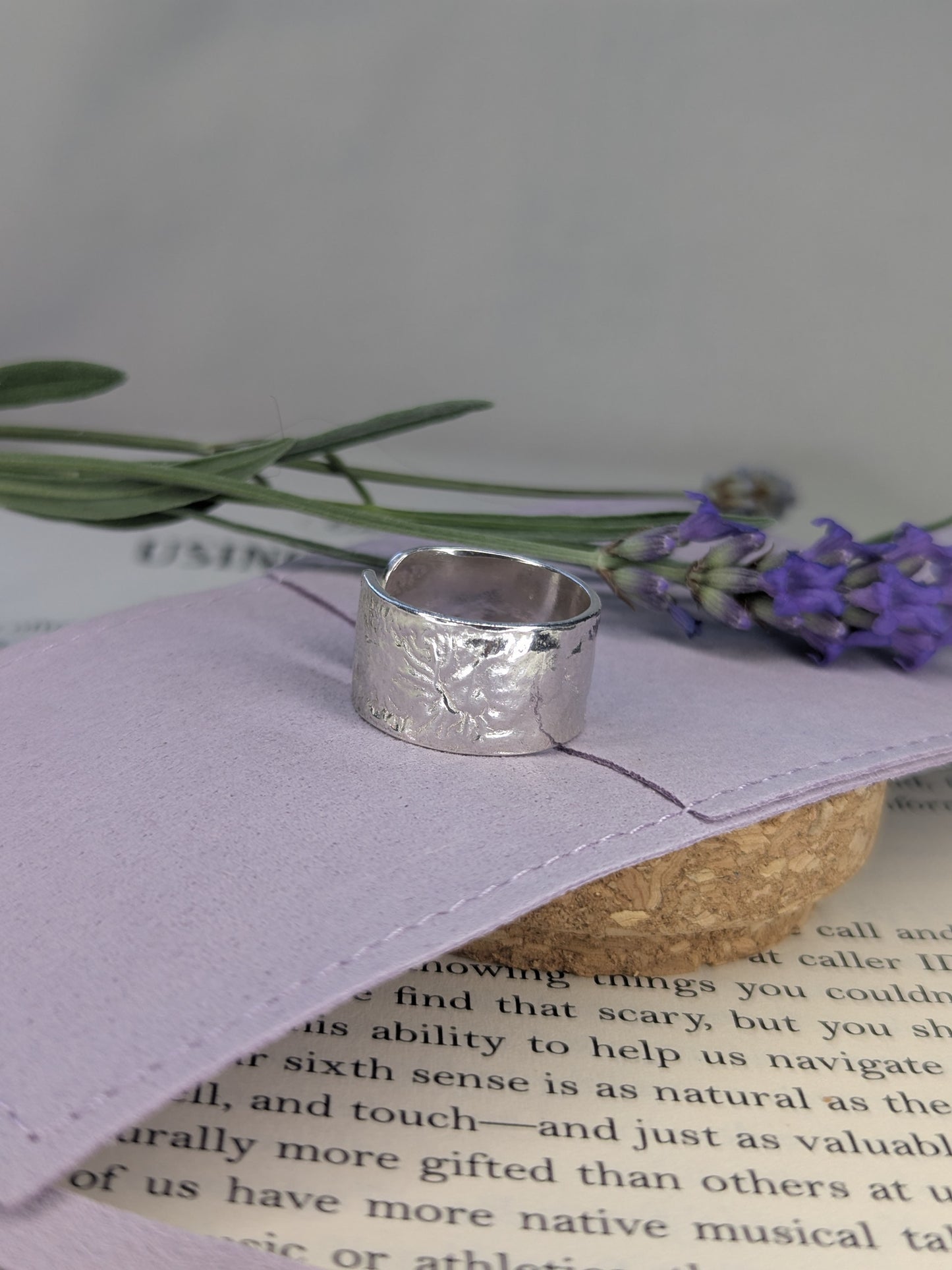 Chunky 10mm Heat Textured two Adjustable Sizes L to N and O to R