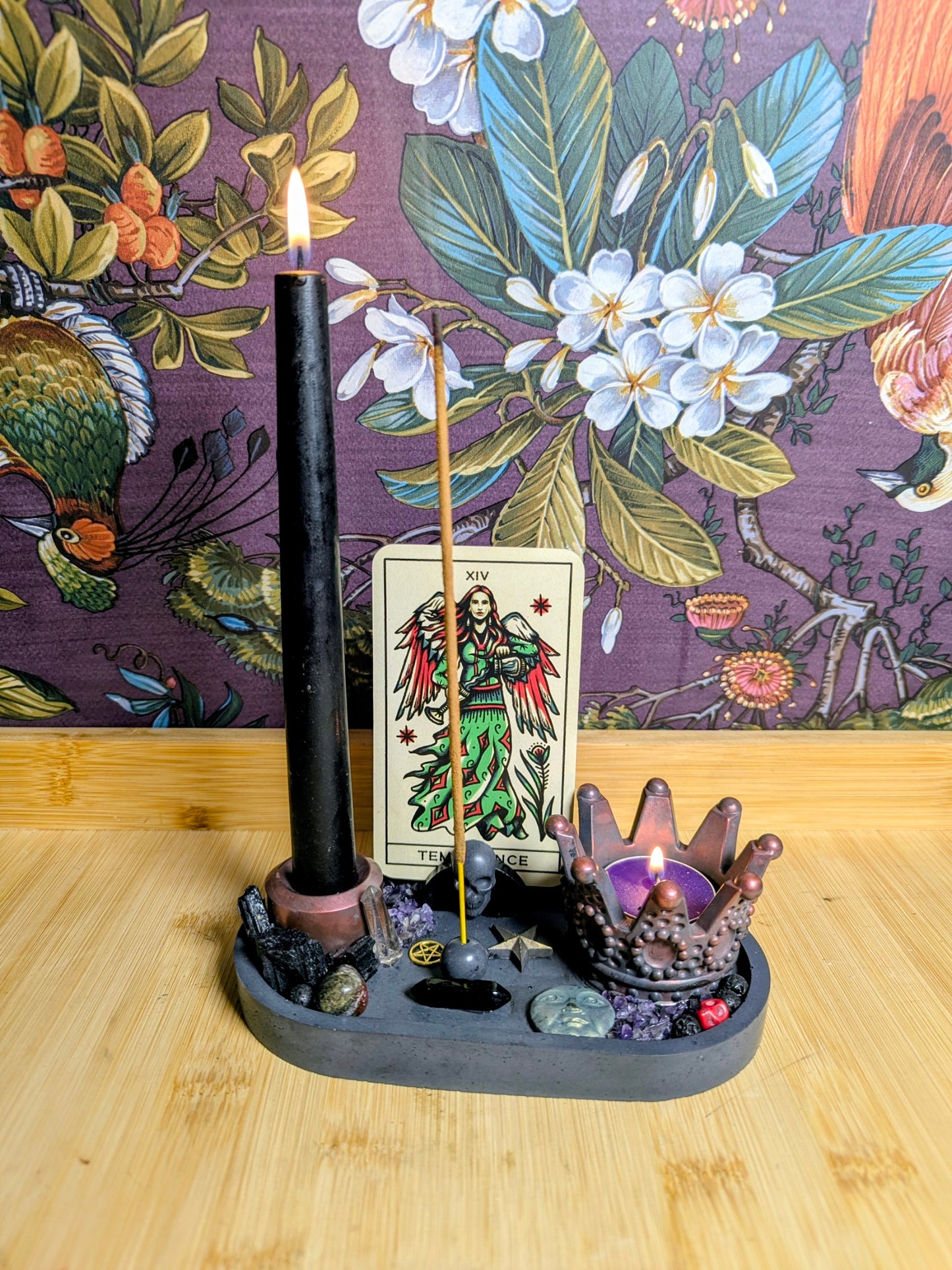 Dark Goddess Gothic Witchcraft Altar Crystal. Handmade Jesmonite Candle, Incense and Tarot Card Display with Vampire Candle, Sweet Dreams Candle & Incense