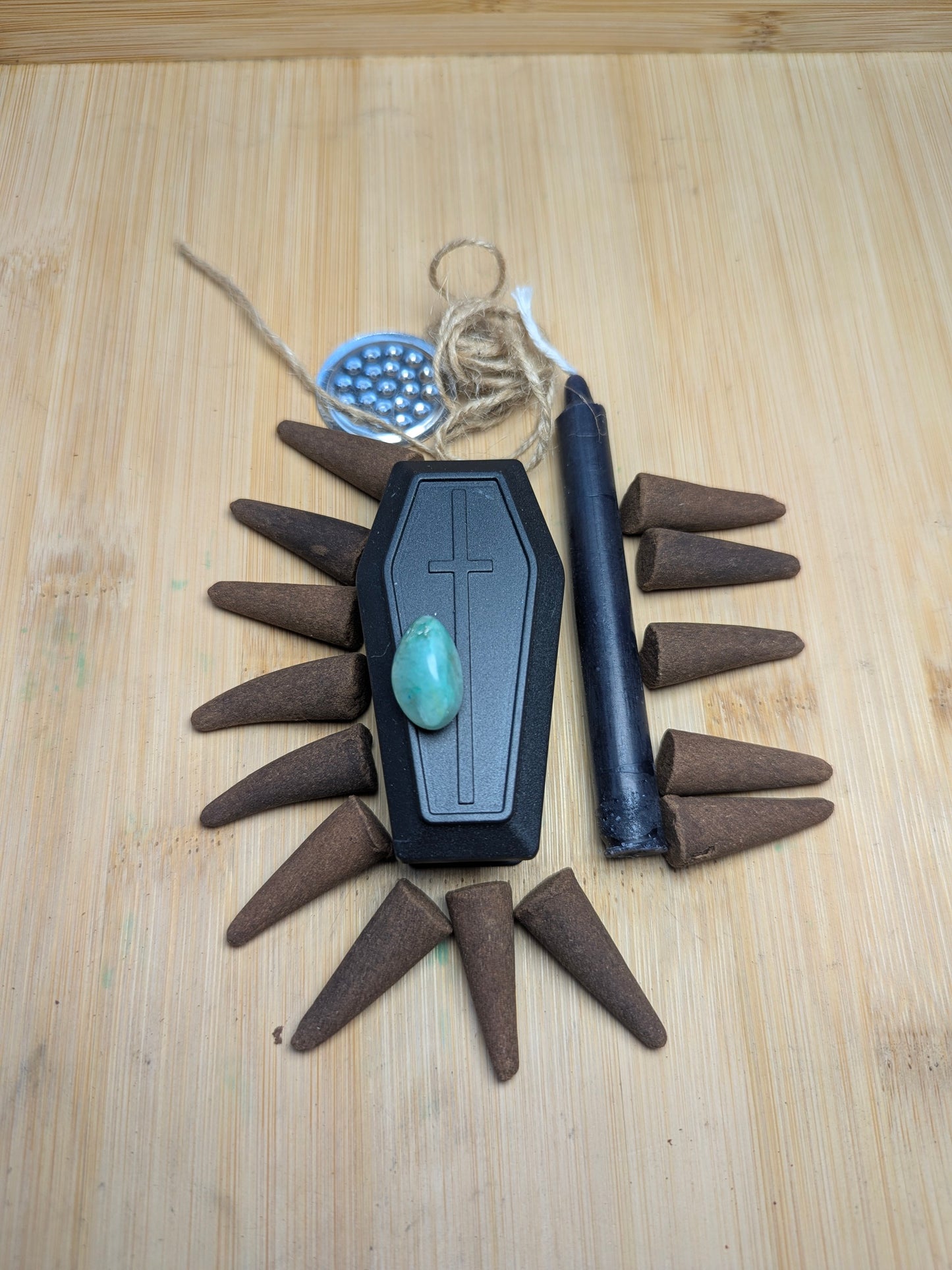14 Night Habit-Breaking Ritual Kit Banish & Transformation Spell Set, New Moon to Full Moon with Wormwood, Rosemary, Vervain, Nettles, Chilli Flakes, Sycamore Seeds, Black Salt  Bay Leaves Incense & Coffin-Shaped Box for Spiritual Growth,