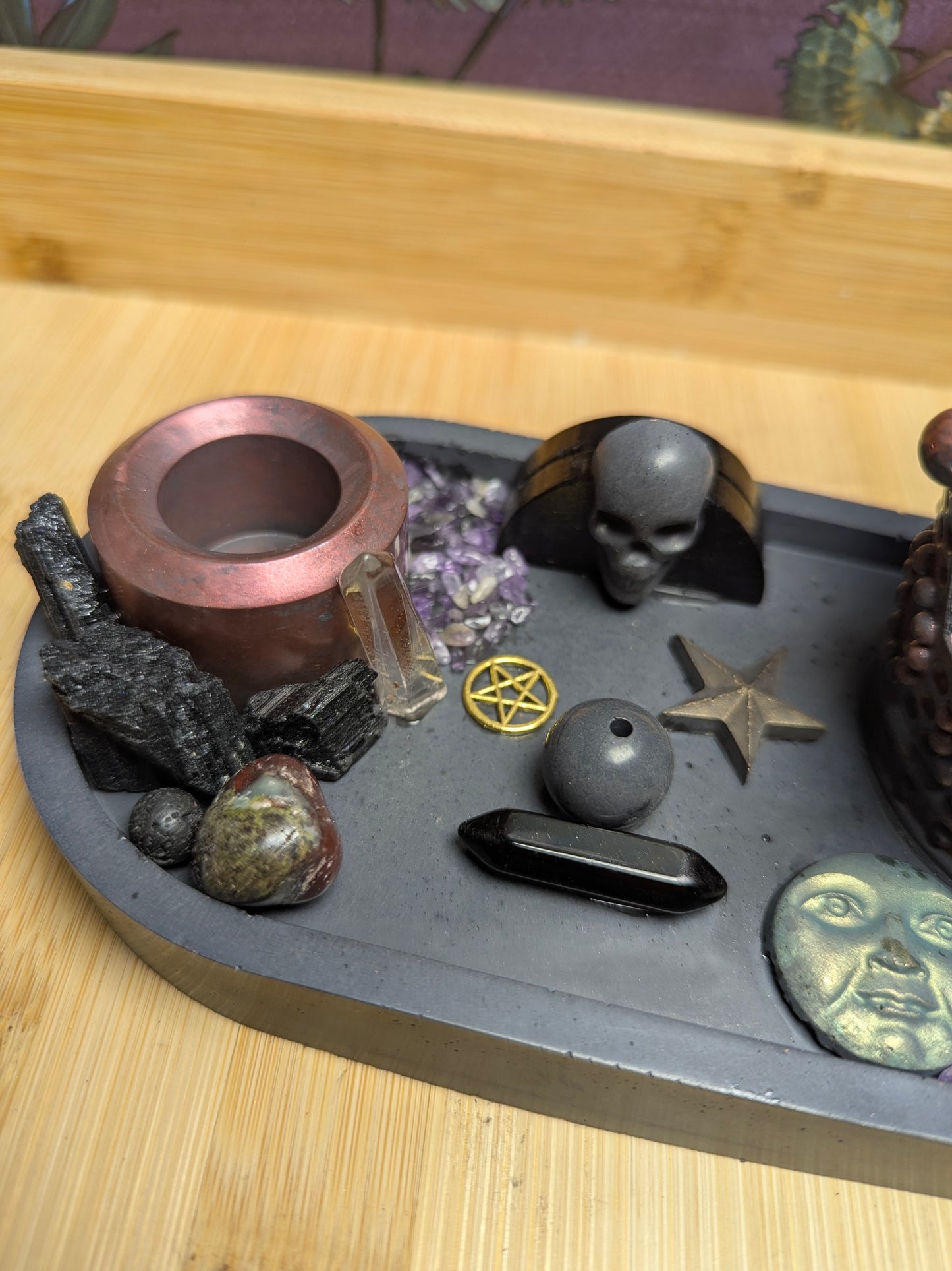Dark Goddess Gothic Witchcraft Altar Crystal. Handmade Jesmonite Candle, Incense and Tarot Card Display with Vampire Candle, Sweet Dreams Candle & Incense