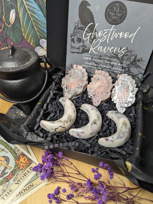 Ghostwood Ravens wax melts. Fragranced Pine, Eucalyptus, Sage