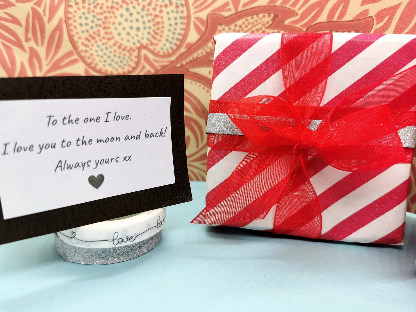 Free Gift Wrapping With Personalised message! For Orders Over £20  only. (Available until Christmas)