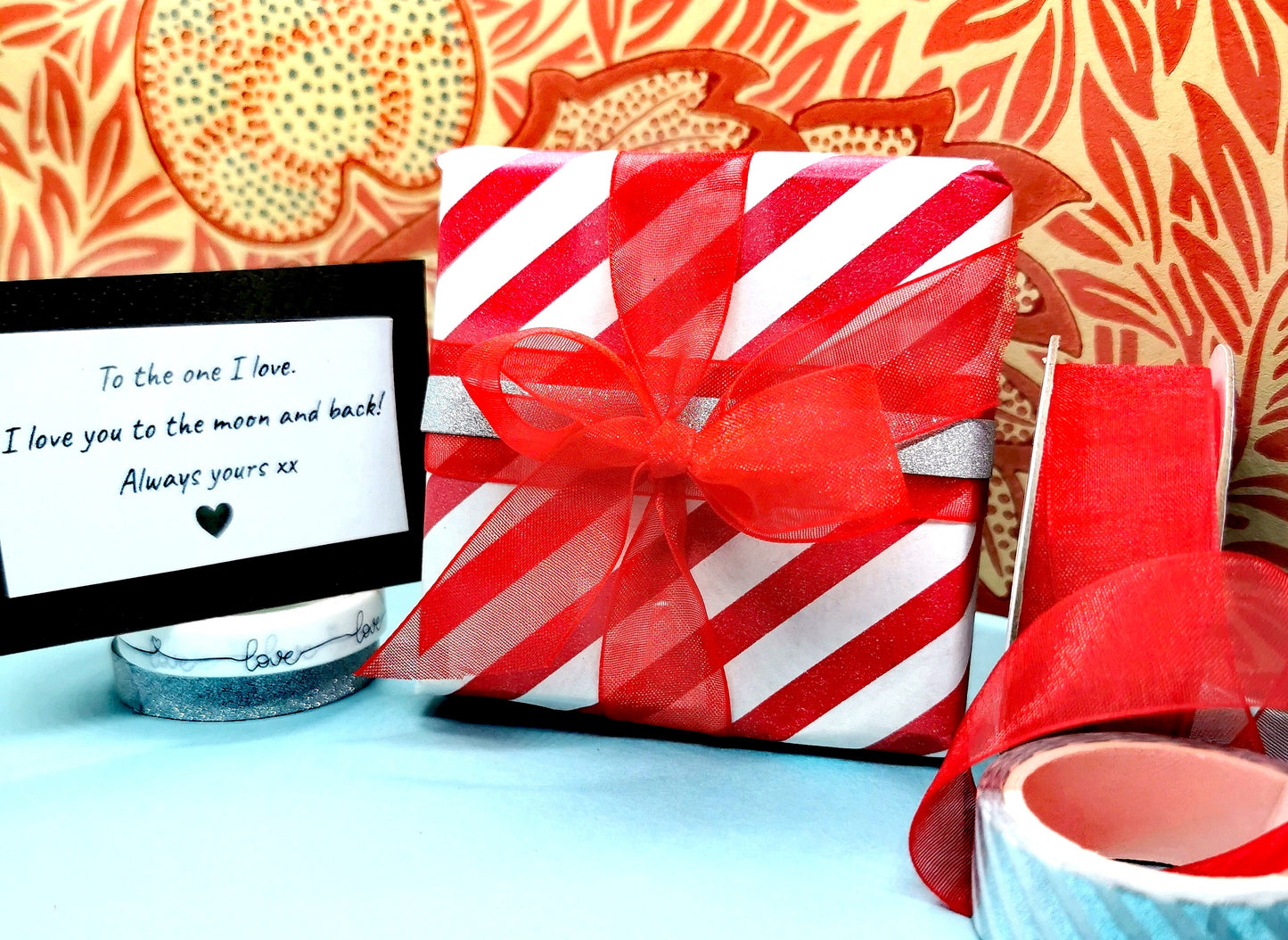 Free Gift Wrapping With Personalised message! For Orders Over £20  only. (Available until Christmas)