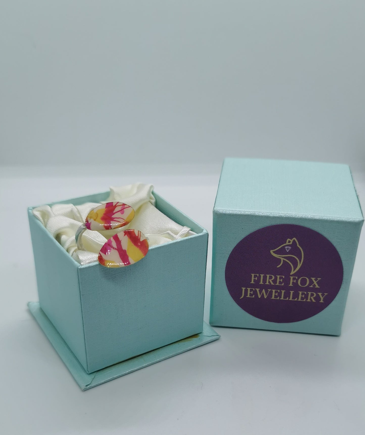 Butterscotch and Hot Pink Wrap Around Ring. In gift box